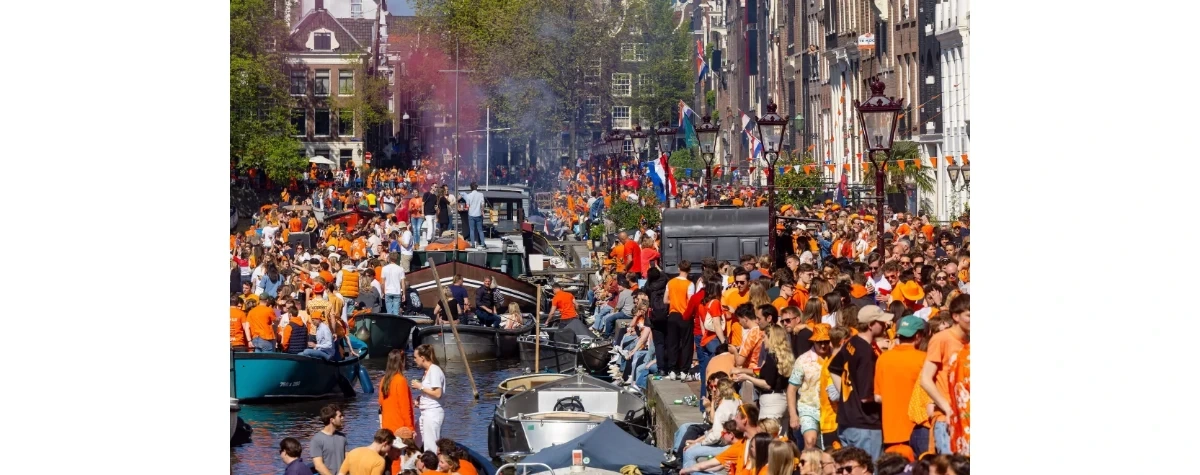 Mieszkańcy Amsterdamu pozywają władze miasta. Mają dość tłumów