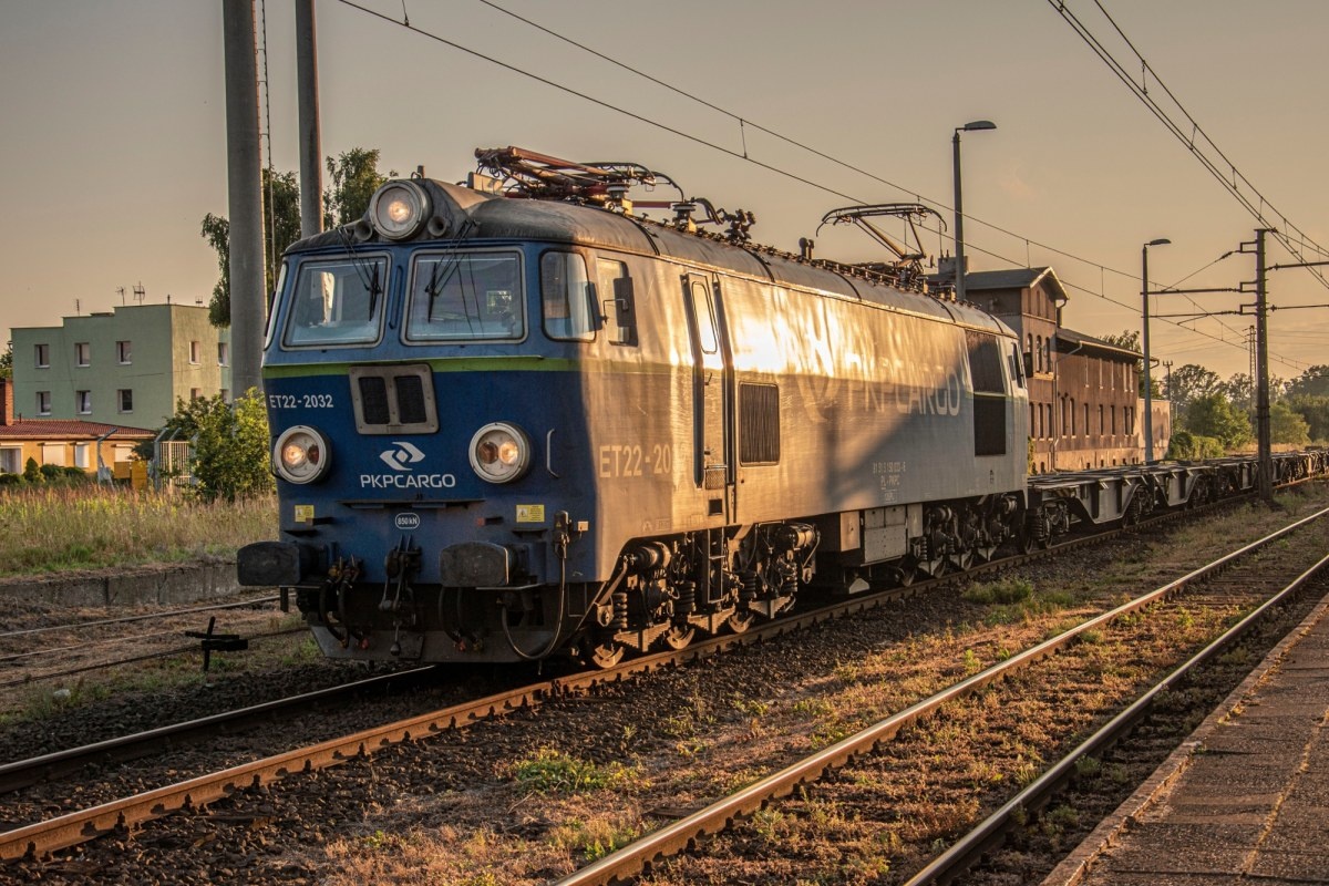 Wykolejenie lokomotywy w Opolskiem. Maszynista zasłabł