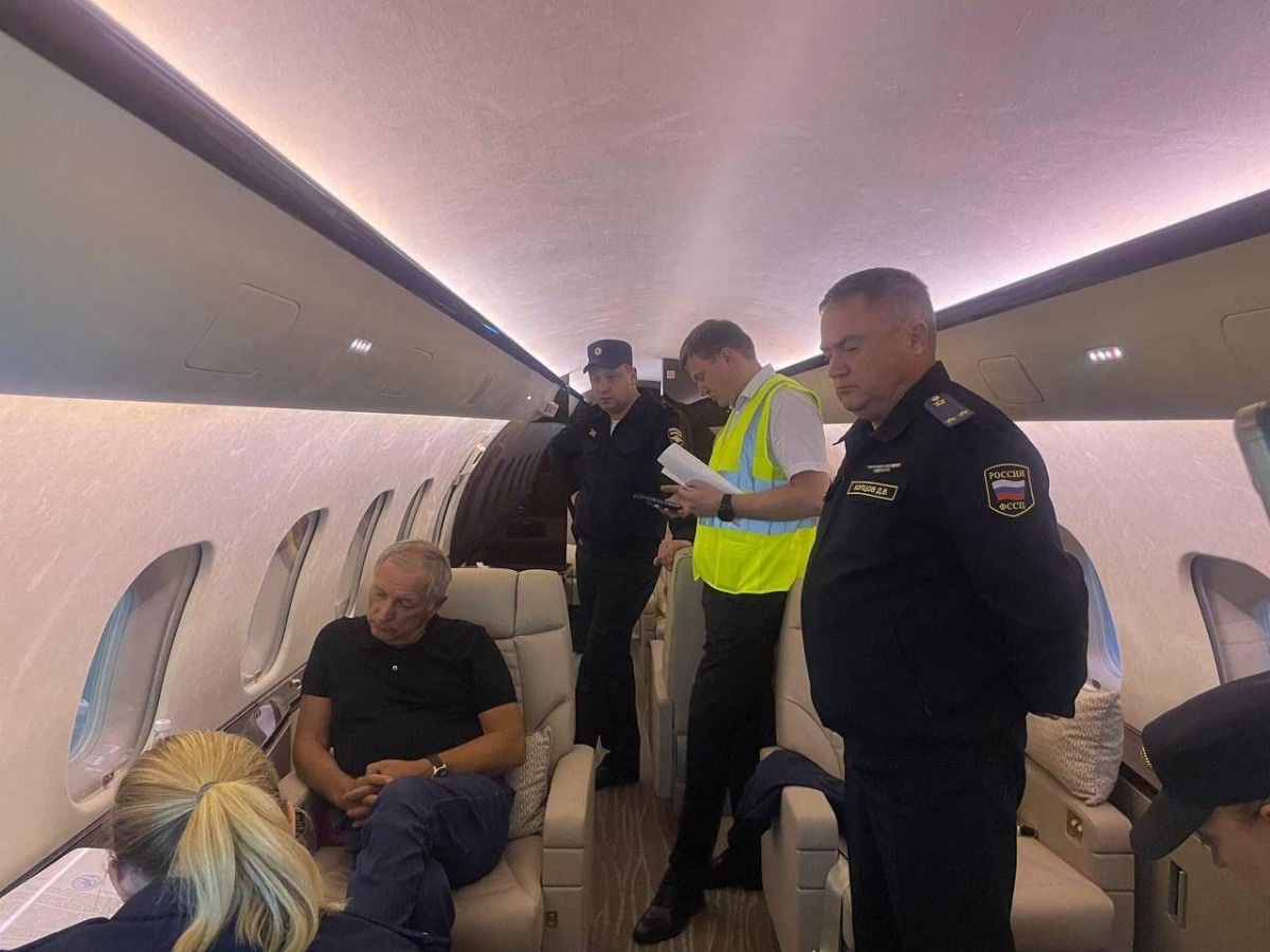 d2f966ec-a47e-4742-b702-05272360d7db