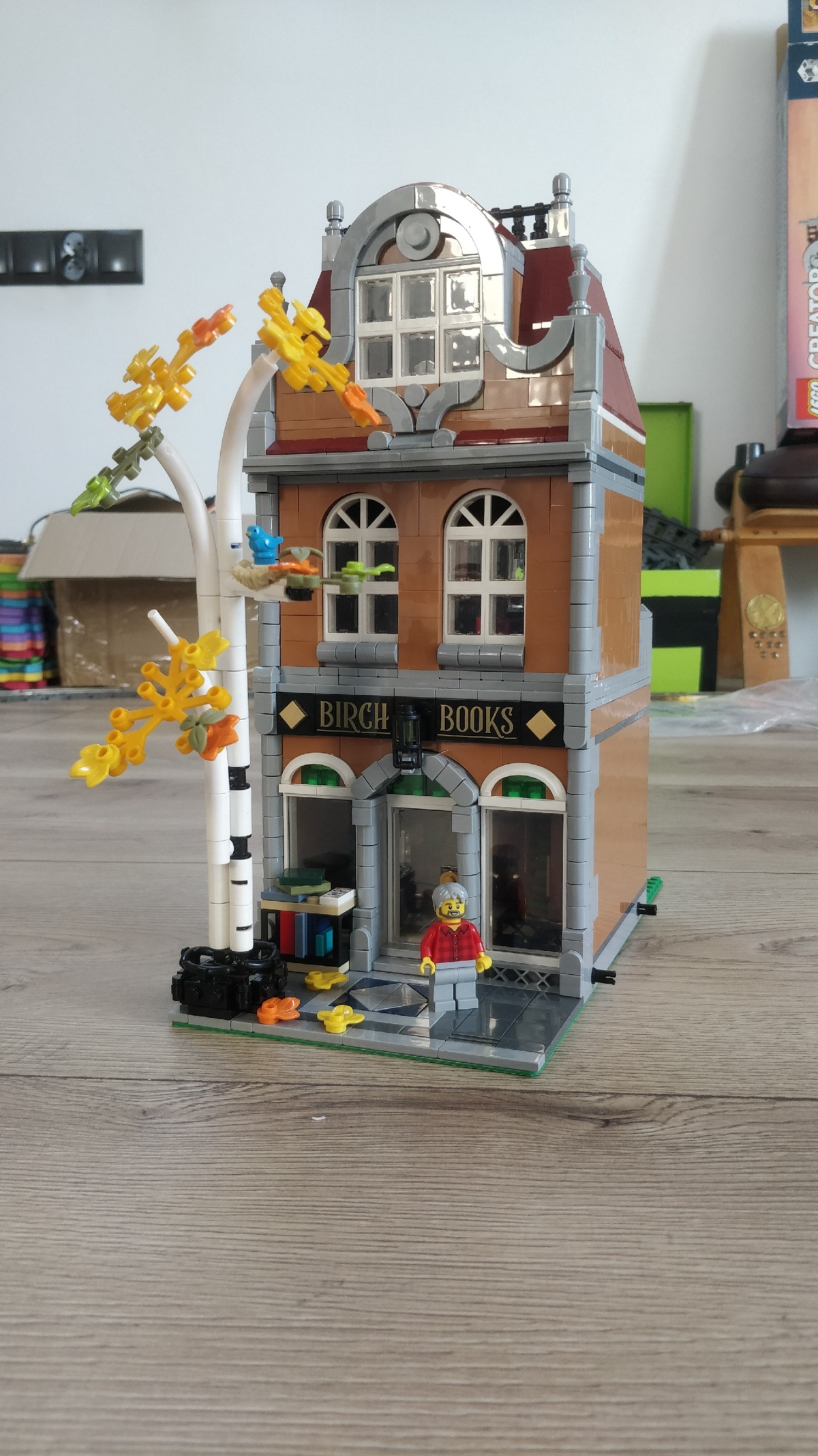 c72f8083-4730-489d-990b-625c63a01075