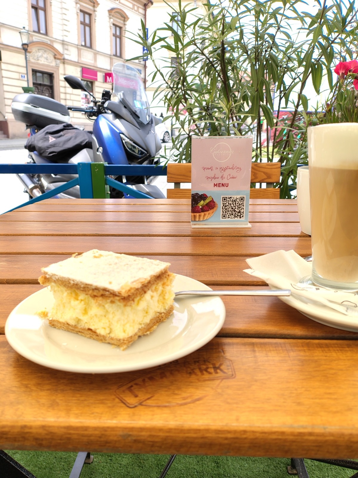 719edcce-fd5f-4f63-9e71-6b3ff6094bd2