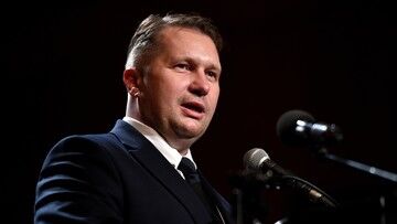 Przemysław Czarnek ukarany przez sejmową Komisję Etyki. W tle wypowiedź o Paradzie Równości
