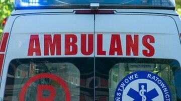 Radom. Umorzenie śledztwa ws. śmierci 88-latki, która czekała w karetce na przyjęcie do szpitala