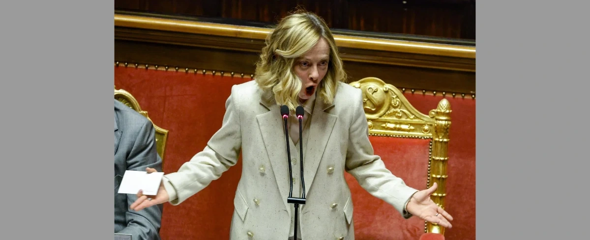 Włochy chcą płacić prawnikom za powroty migrantów. To „Dziki Zachód” w prawie