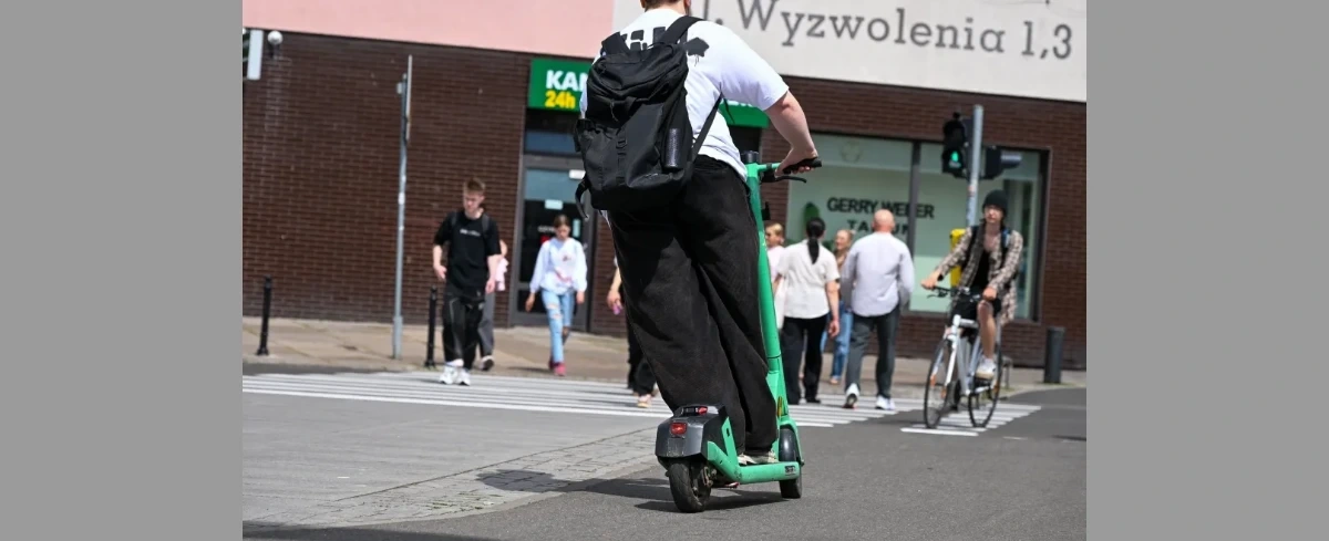 Kołobrzeg chce ograniczyć korzystanie z hulajnóg. Miasto wprowadziło nowy zakaz