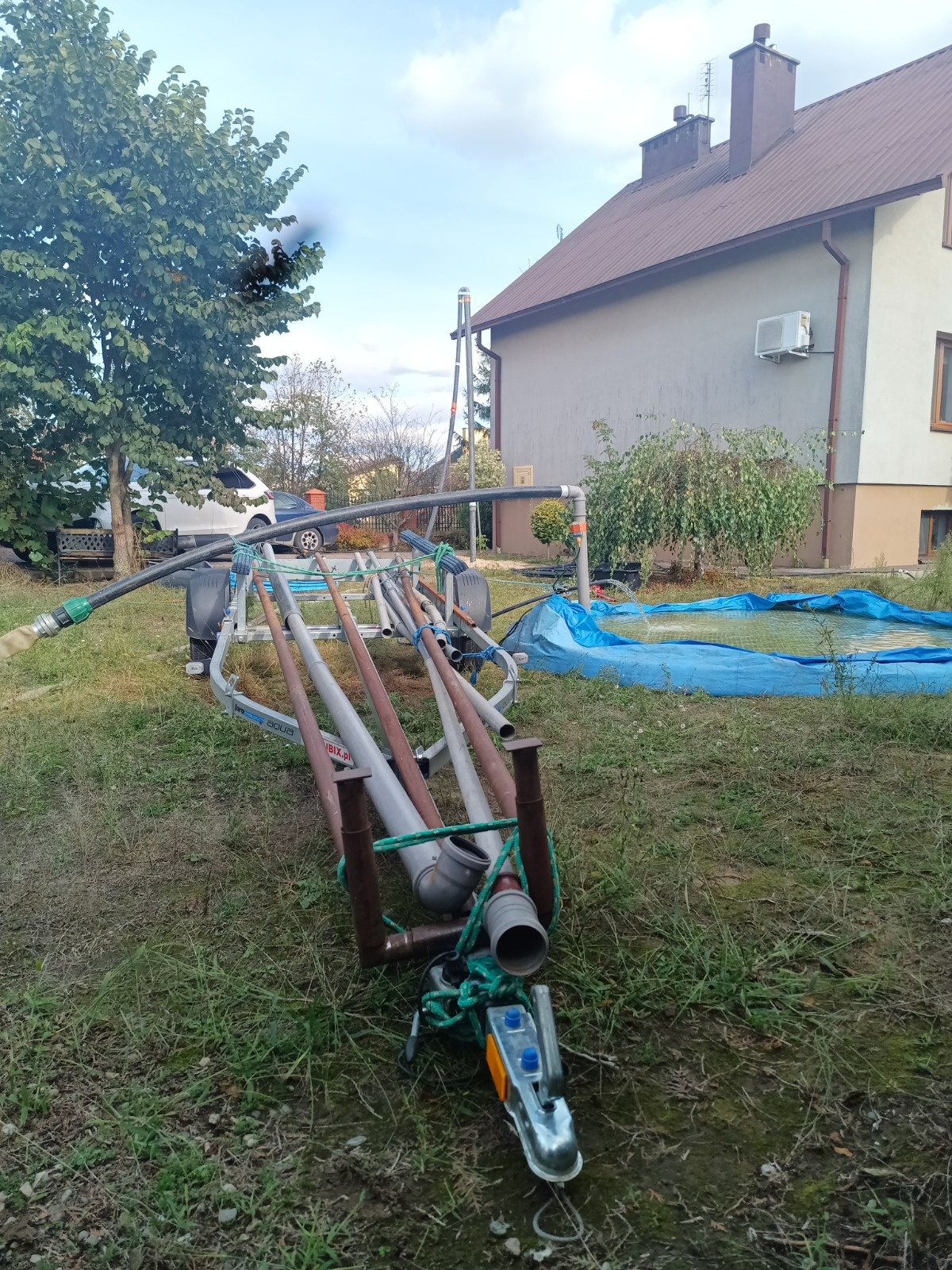 7b98bdfd-395a-4a65-bc46-1d223ab5abe8