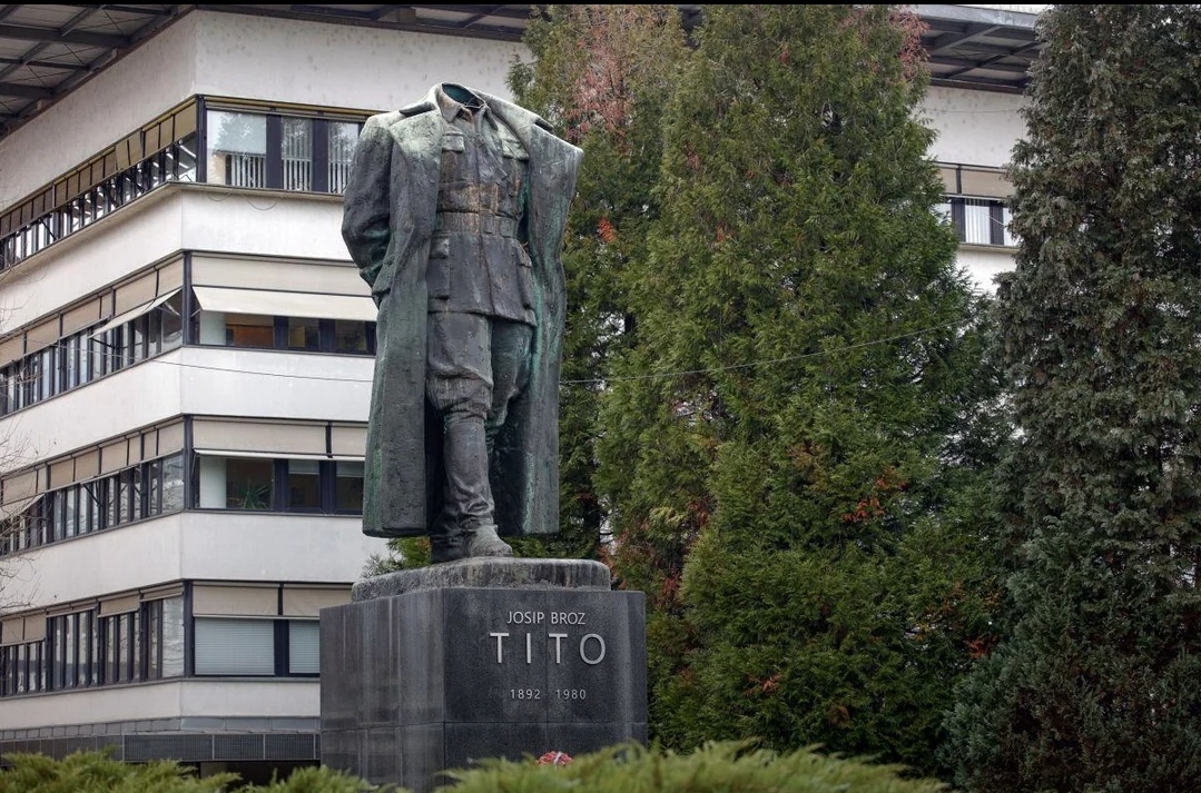 893a87e5-8cd4-41ac-9d45-58bd6692cc54