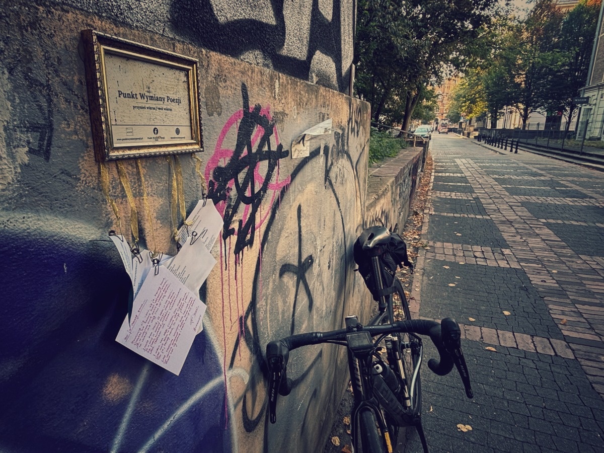 038f7c7c-23c2-4ee9-9ec3-e46b782f2726