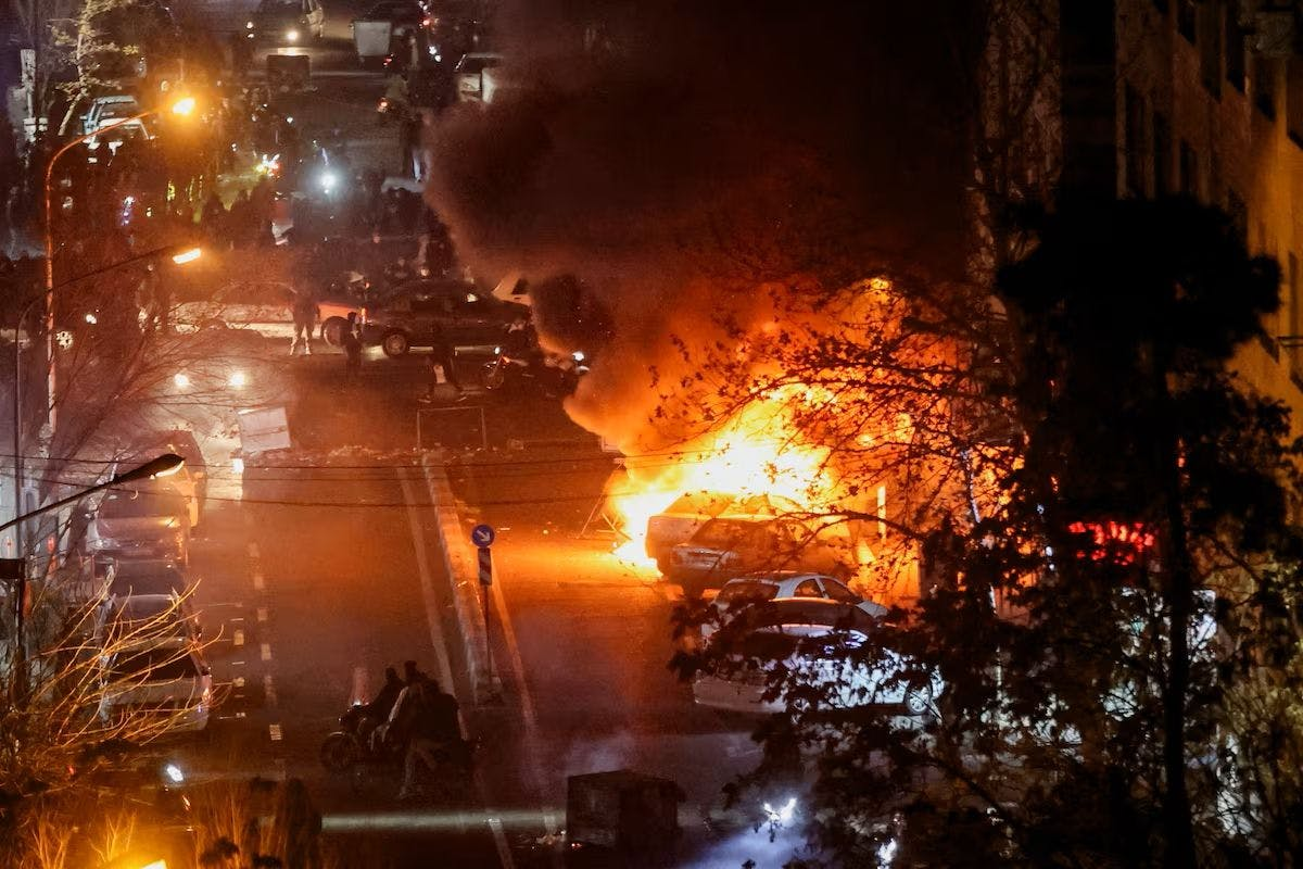 fa293e3c-42d3-483f-85ed-8279e664f2eb