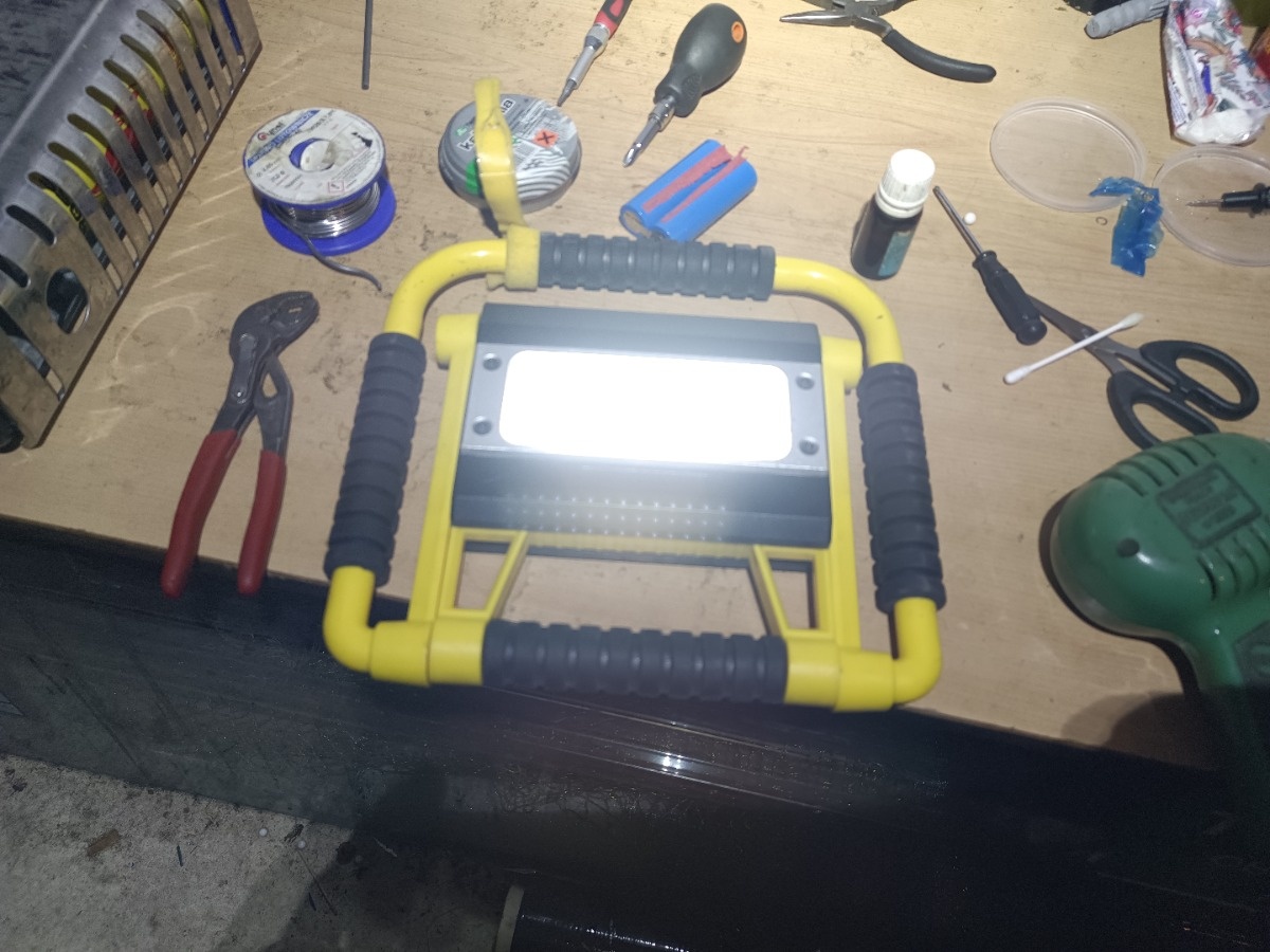 8c2c7c70-d6d0-406f-ad99-cd99393c756d