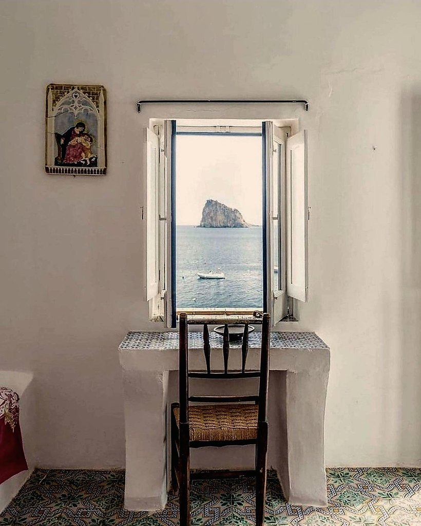 47d8a237-3aad-4bbd-b1bb-c7c25dc0ad59