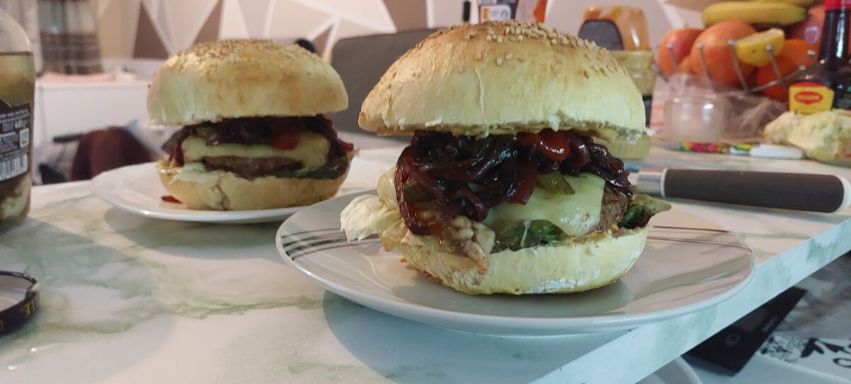 c033ef00-bfc8-44ad-bee8-77accf5ba2b8