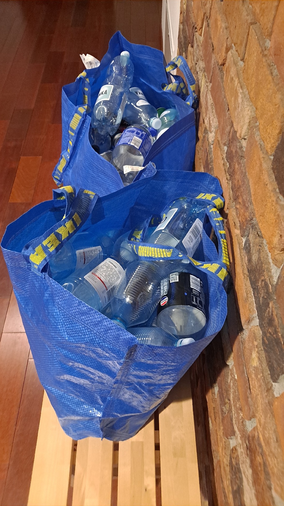 b42db93a-4f24-4ee1-a1f6-51f36ebf28dc