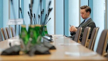 Facebook zablokował Konfederację. "To próba ingerencji w demokrację"