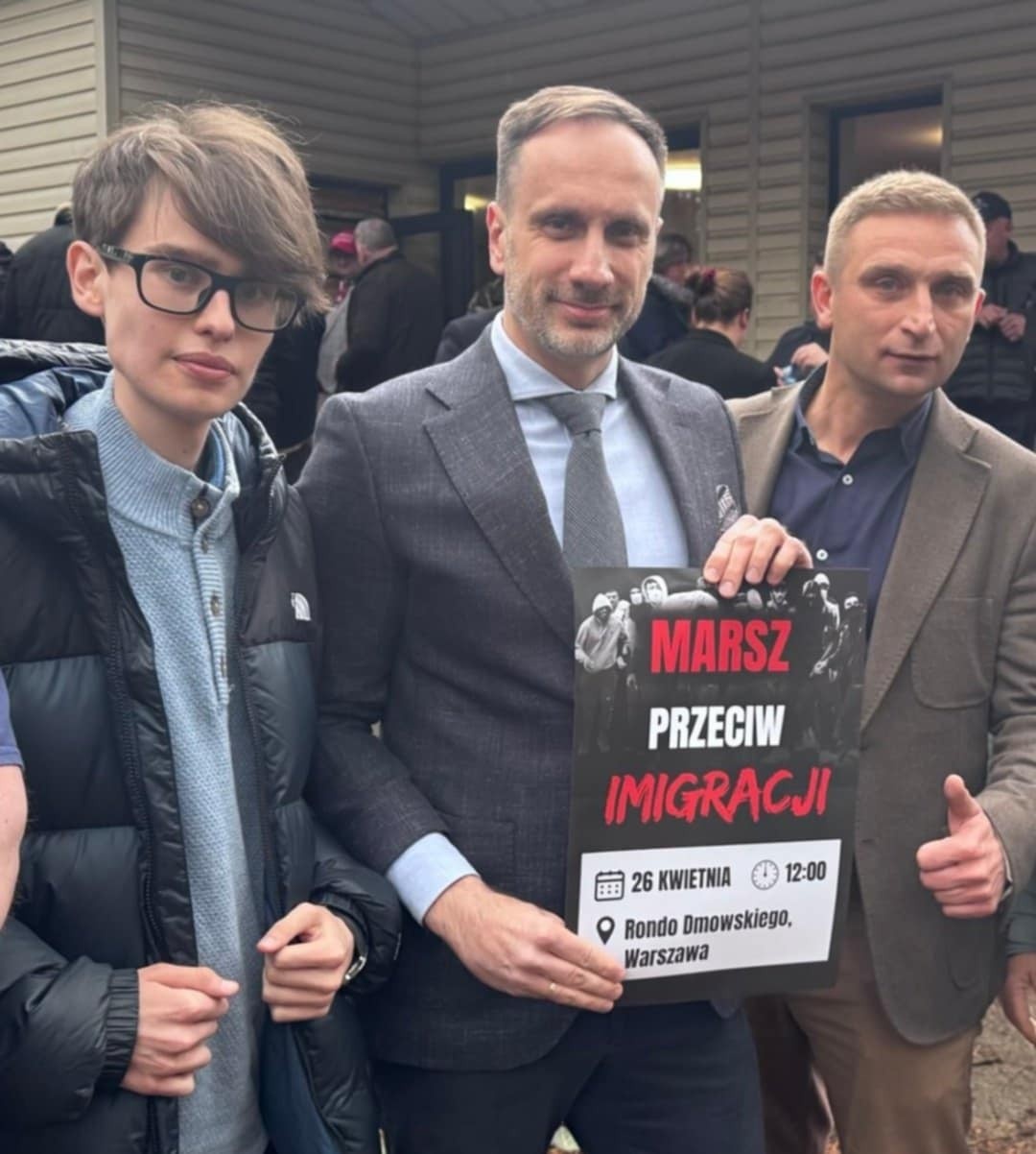 02f4f5dc-9e0b-4688-85ec-4bfd75e5bcf2