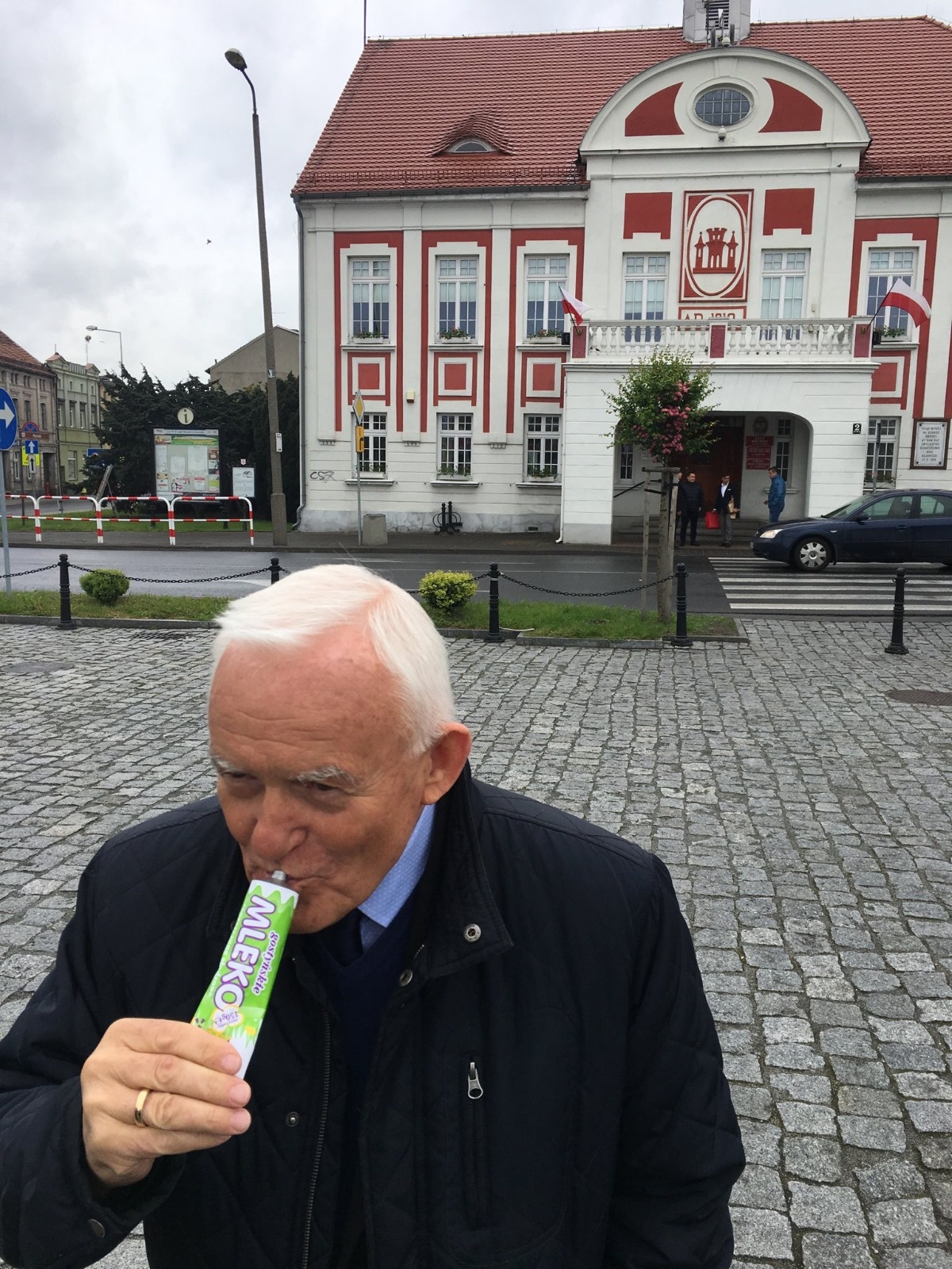 d01ddacf-3993-4628-9aa6-0a09671b54ae