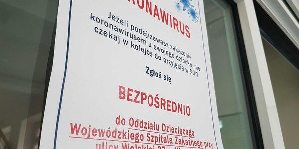 Koronawirus w Polsce. Zmarło prawie 600 osób