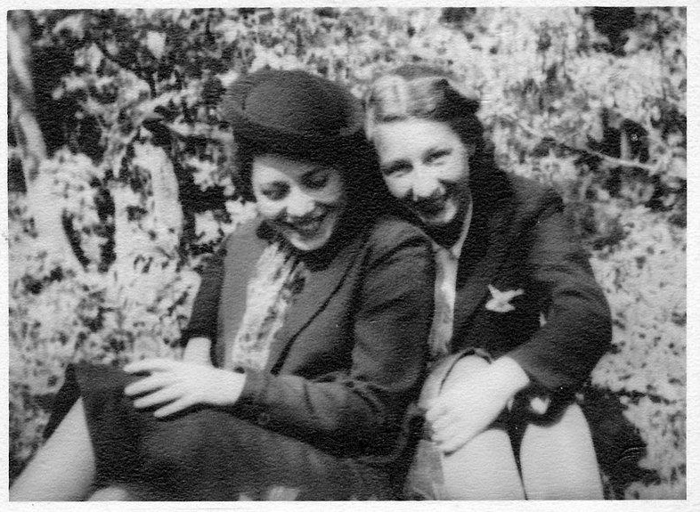 "Widzisz, nie chciałaś jeść chlebka z masłem, a teraz jesz skórki i ci smakują".