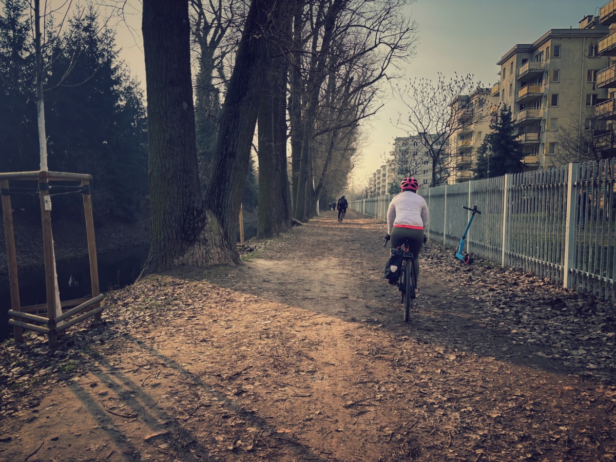 f0297f9c-56ca-4121-8dbf-ac117669e724