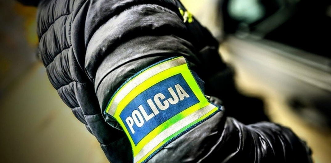 Mundurowi z Nysy z zarzutami. W tle groźby wobec policjantów i fałszerstwa