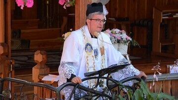 Rusza proces księdza Natanka. Mówił, że "dzieci poczęte in vitro to zwierzęta"