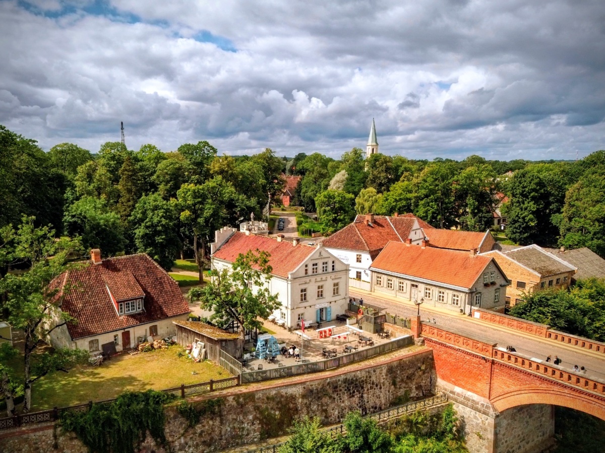 d2bbf15a-0caa-44b9-9696-73b159546419