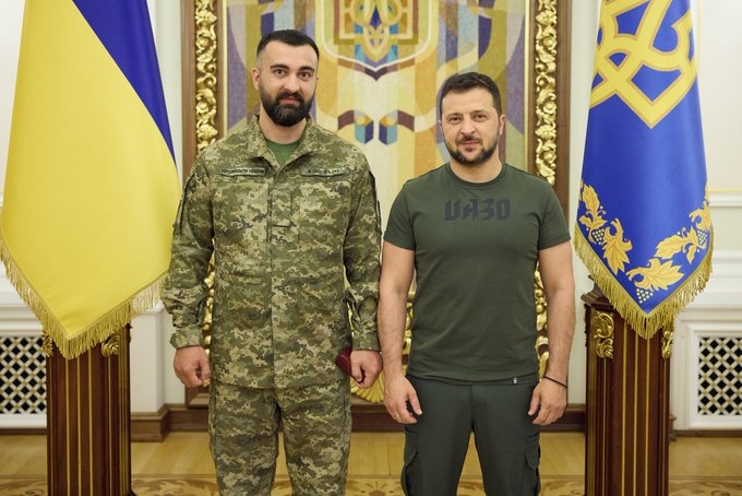 93672584-fff4-47d1-9454-e7670b490c83