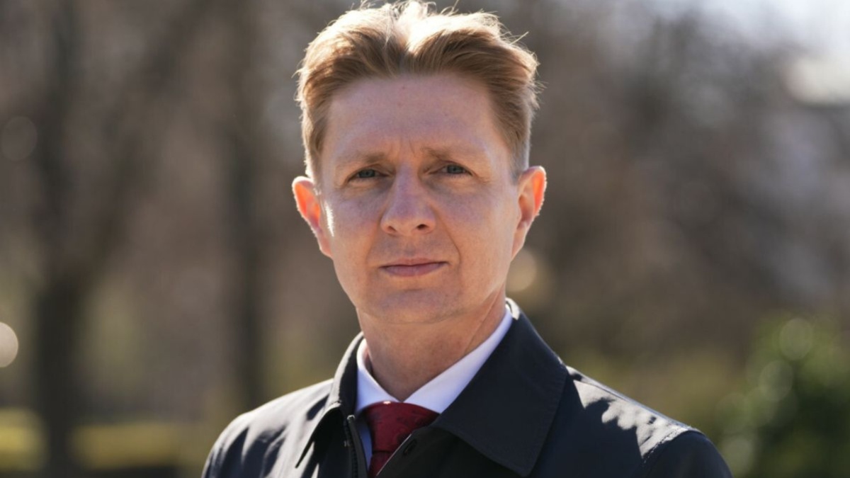 b5b995a6-2436-4e2b-b944-42feb468e593