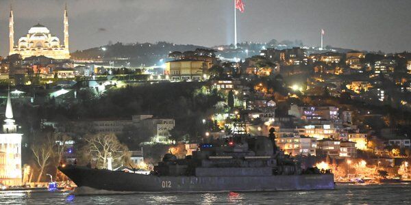 Rosyjskie okręty na Morzu Czarnym. Ukraina protestuje