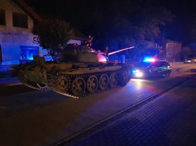 71ee690d-a82d-470a-8213-7bafaffdc63c