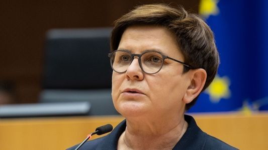 Rodziny więźniów z Auschwitz do premiera. Nie chcą Szydło