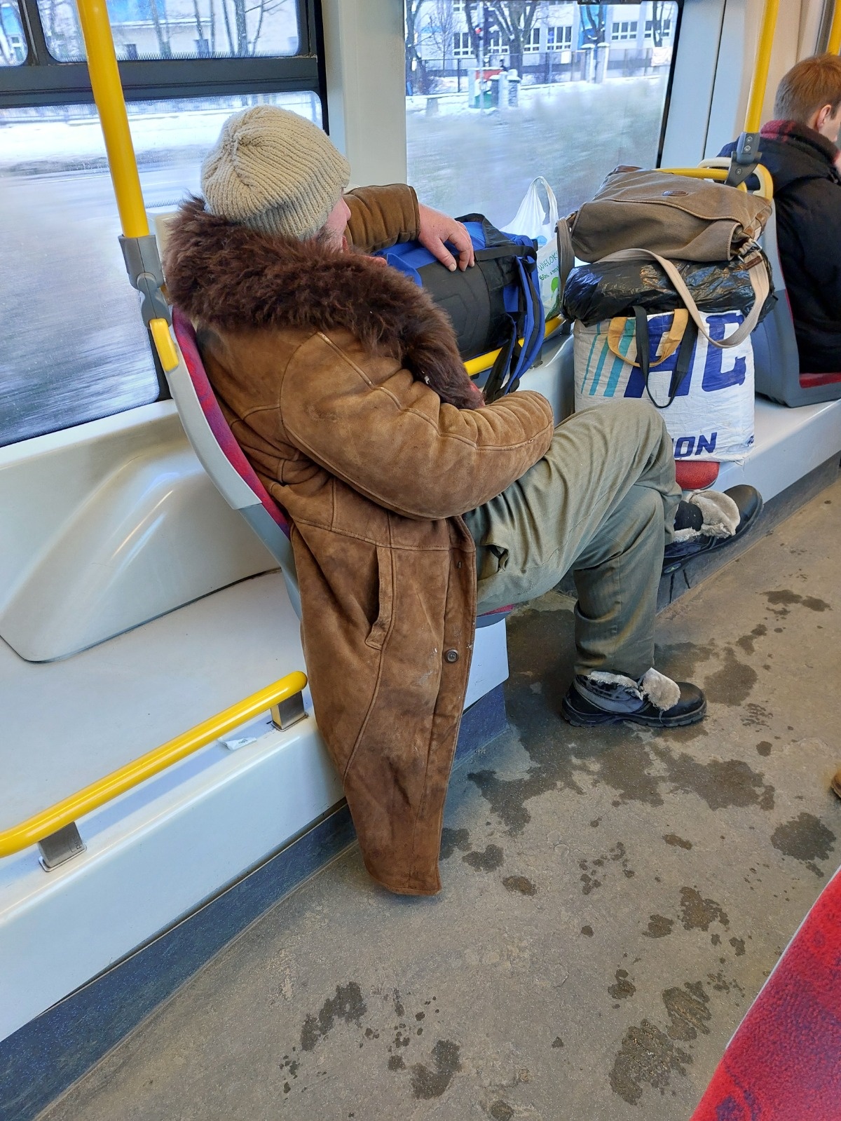 670510d2-7a2d-43f7-84db-5da794c9b37f