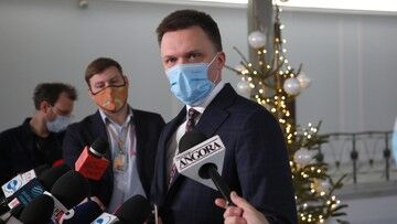 Hołownia z propozycjami dla Sasina: ratować Polaków przed bankructwem