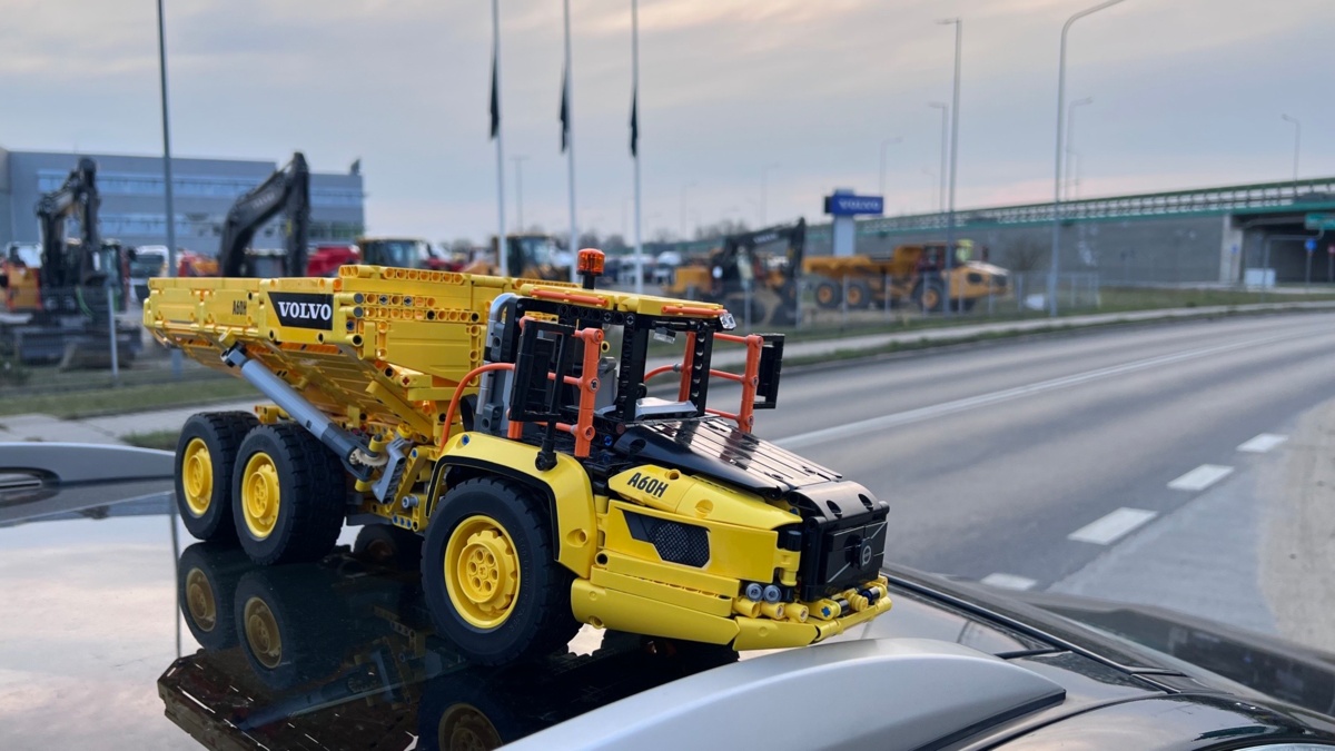 a99d59bb-fa5c-443a-98a7-1313e7701e0b