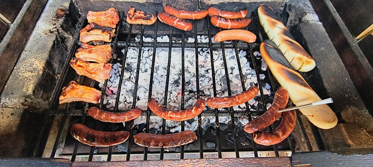 a0d3561c-b609-43b6-9f19-0b38ff76a56c