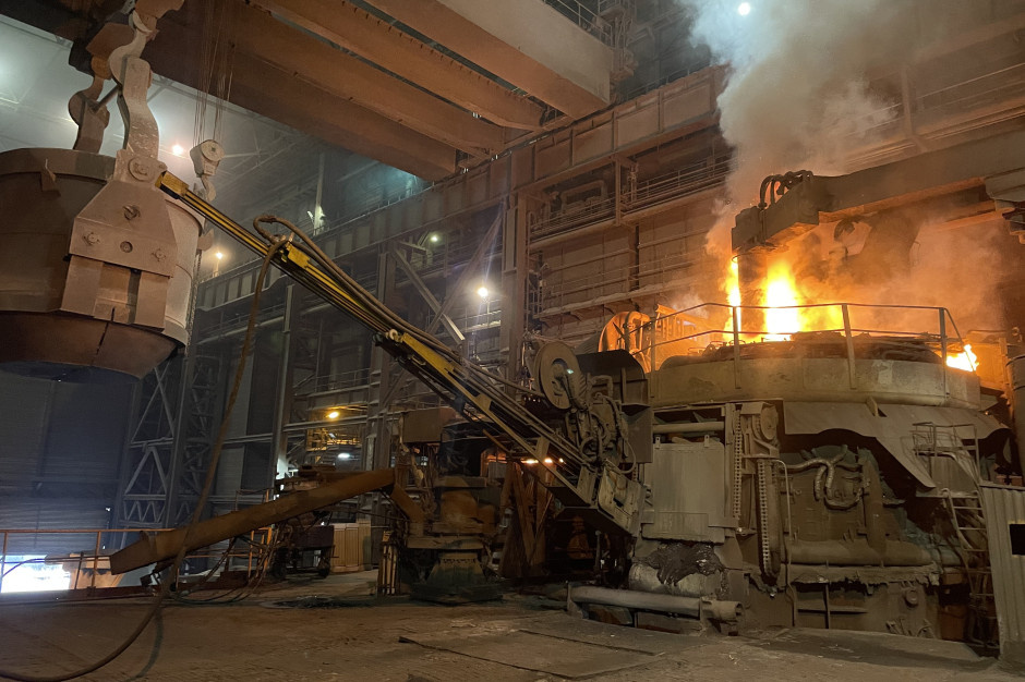 "Przemysł zostanie tylko na papierze". Branża krytykuje polityków i mówi o marnowaniu czasu