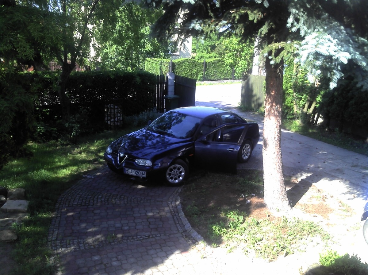 98436250-96c1-410a-96e4-fa7a47f62fa4