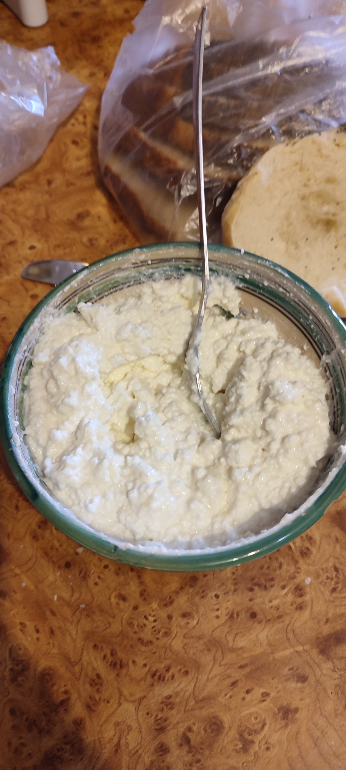 64737591-772c-4b9a-952e-7ede75838266