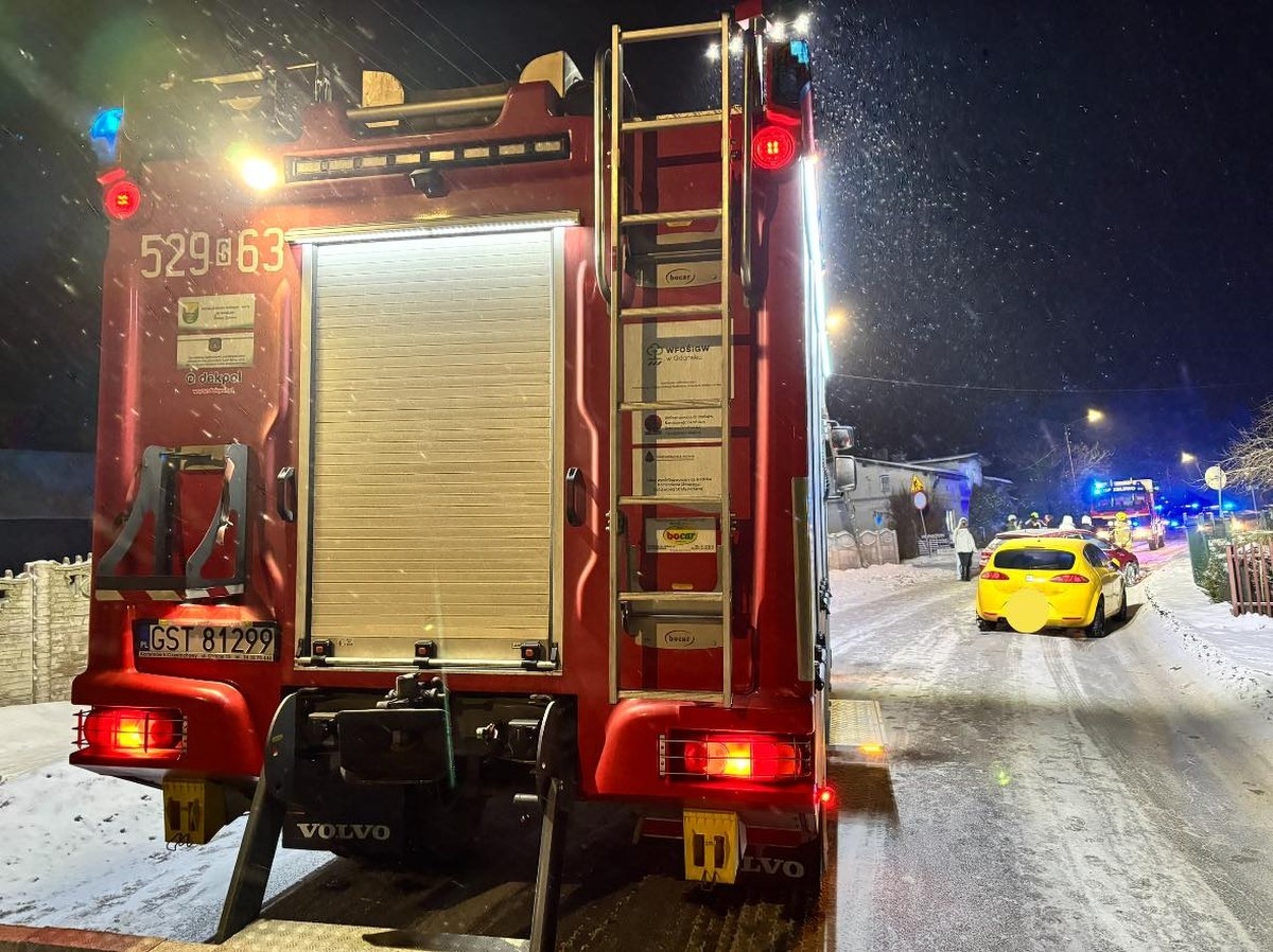 Strażacy z Pinczyna udzielali pomocy, gdy ich okradziono