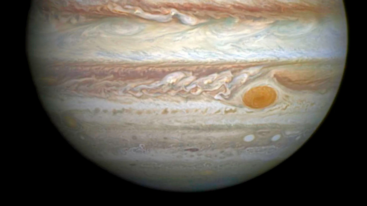 Najdziwniejsza pogoda w Układzie Słonecznym? Jowisz miga z minutową precyzją