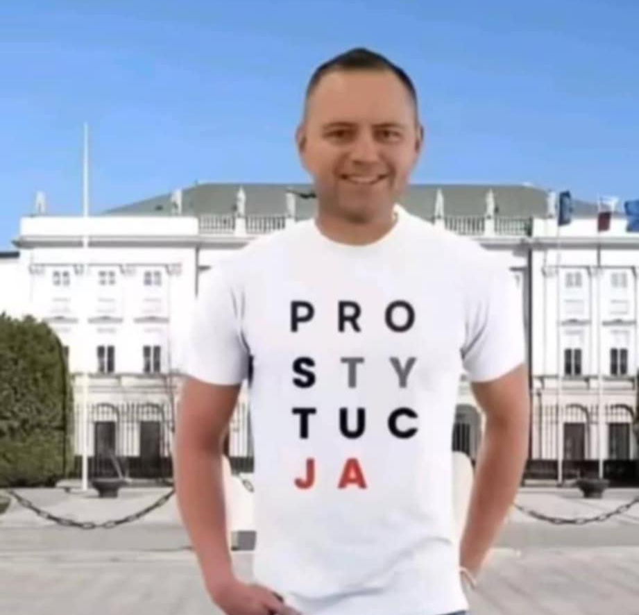 a5b89935-a81d-46c8-ac3a-7fd4f155e2b3