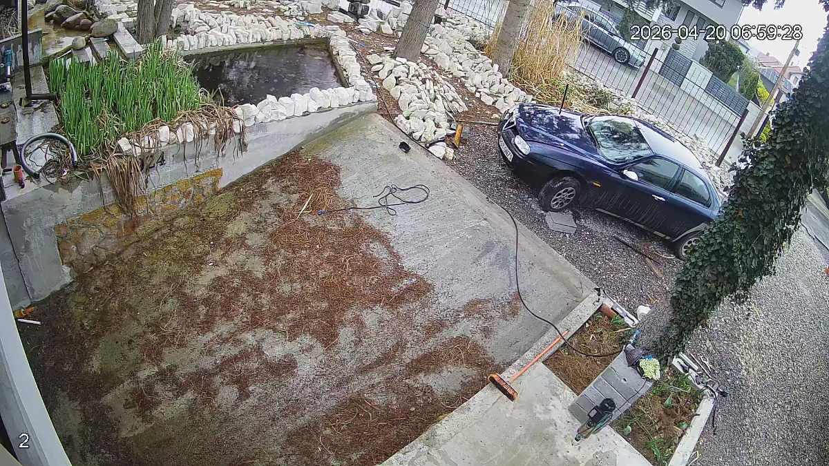 e2f5fd1b-3ca8-486d-90bf-e352367e6603