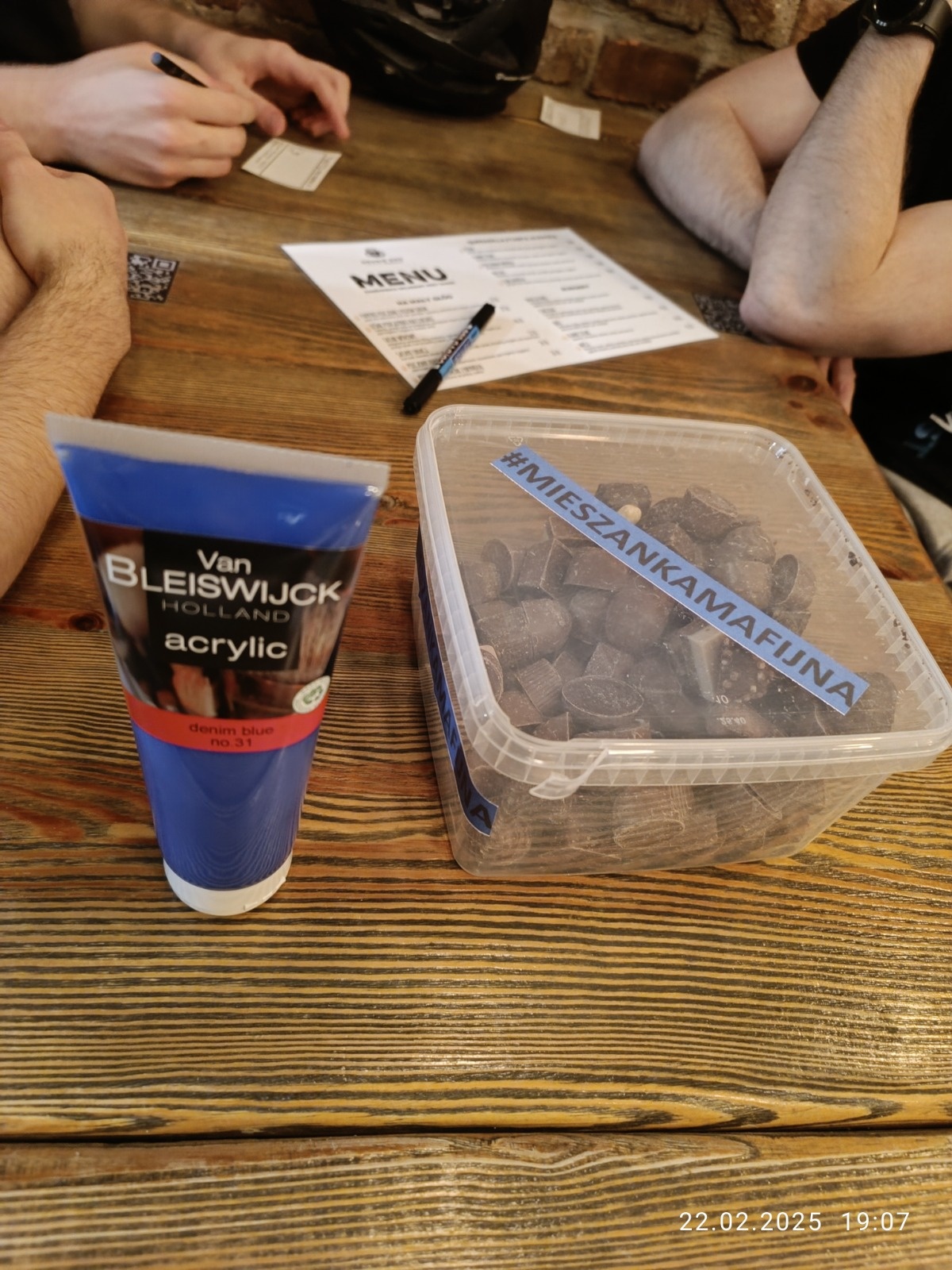 4ebd9936-c5ea-423a-8247-2122e7f19ca4