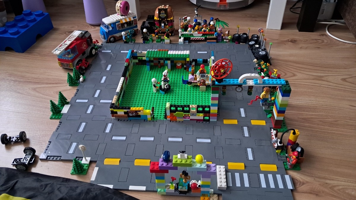 69f40fc9-f5f5-458d-bb94-28e98f93bb0c