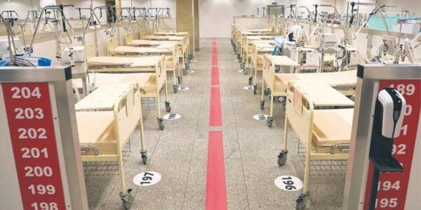 Szczyt fali zakażeń koronawirusem na święta Bożego Narodzenia