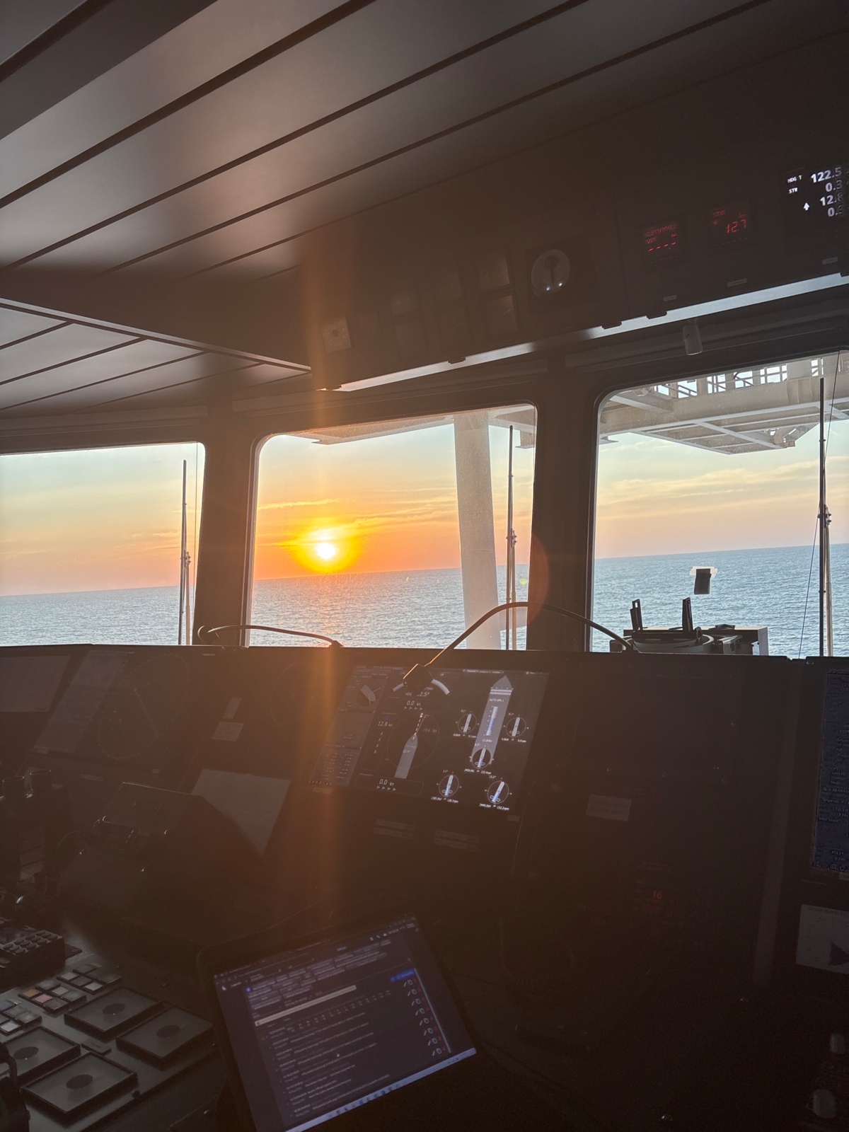 1db657a8-9be4-4fc8-96ed-ac5462e0090d