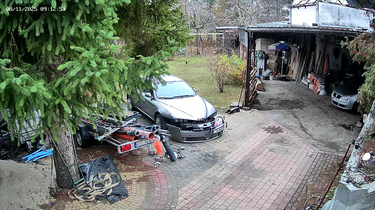 2d9367c6-f99a-47c6-9de5-6c7779dd0f62