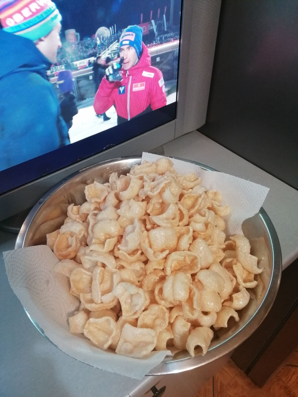 d77ce1a7-2ec2-4dad-af03-5d6ec437ecae