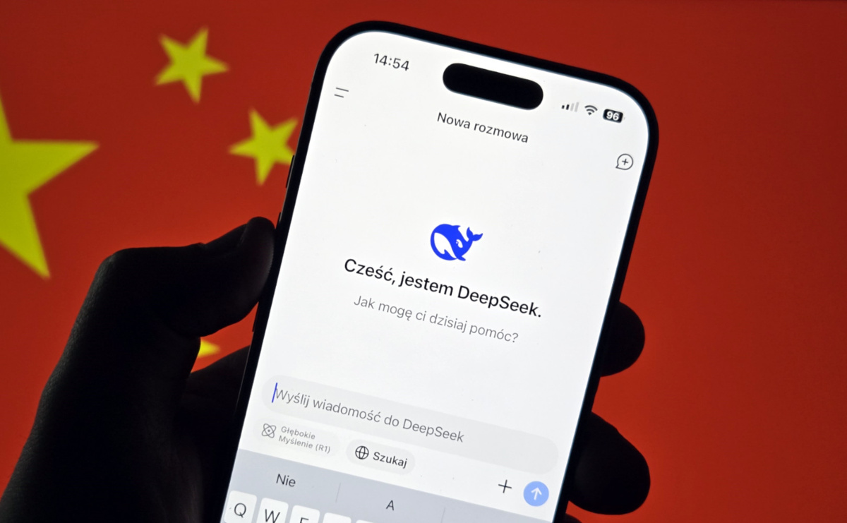Chiński rywal ChatGPT - rekordowa popularność, giełdowe spadki spółek AI