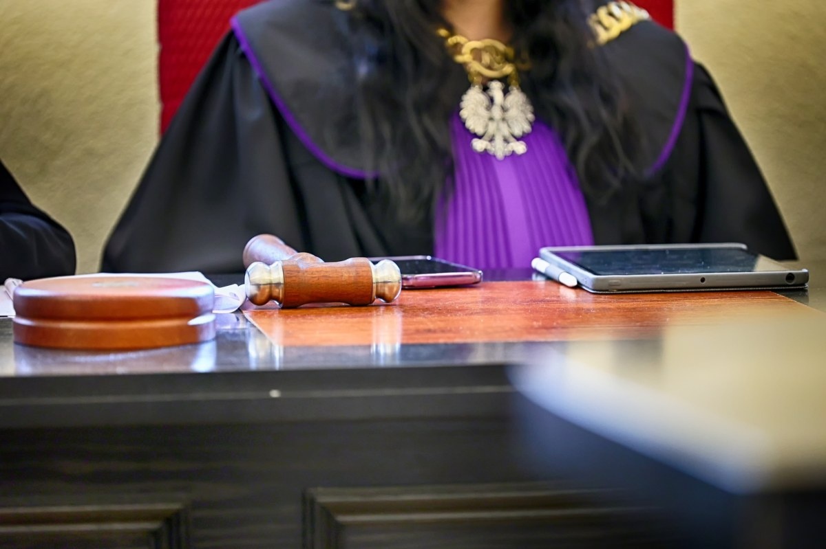 Śmiertelnie potrącił własne dziecko. Złagodzony wyrok dla ojca